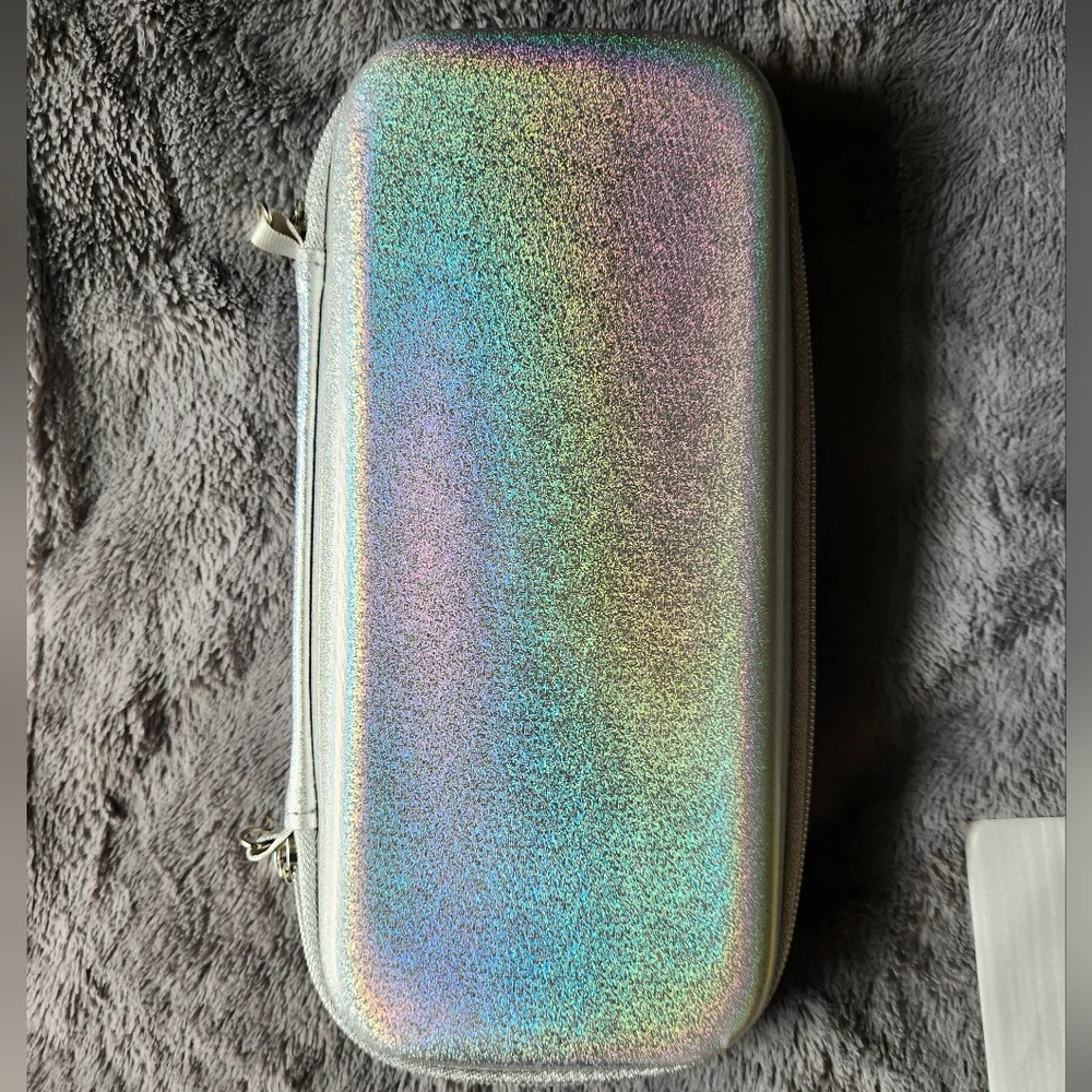 Nintendo Switch Silver/Iridescent Carry Case